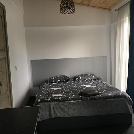Zaton Guesthouse Tsjolpon-Ata Eksteriør bilde